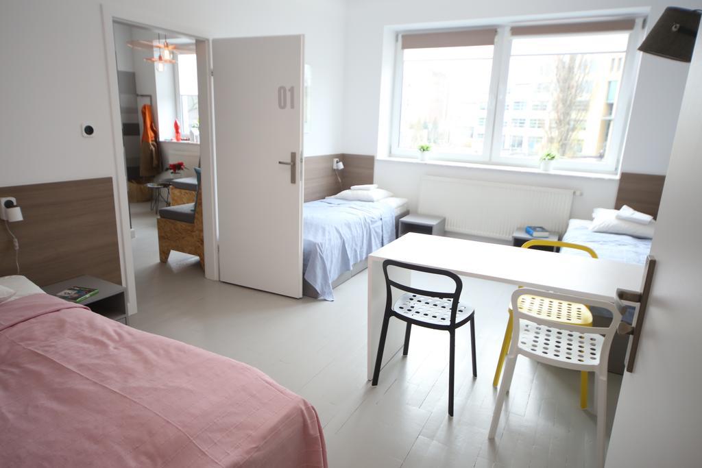 Sport Hostel Warschau Buitenkant foto